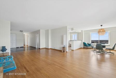 7141 N Kedzie Avenue , 1515, Chicago, イリノイ 60645, アメリカ合衆国
