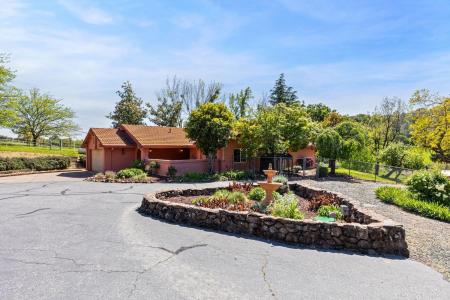 13587 Garden Bar Road, Grass Valley, California 95949