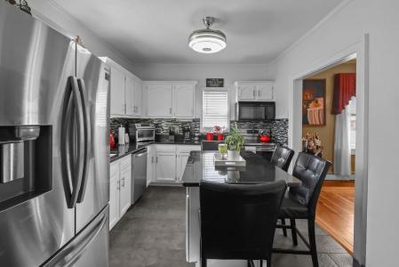 56 Errol, Warwick, Rhode Island 02888, USA