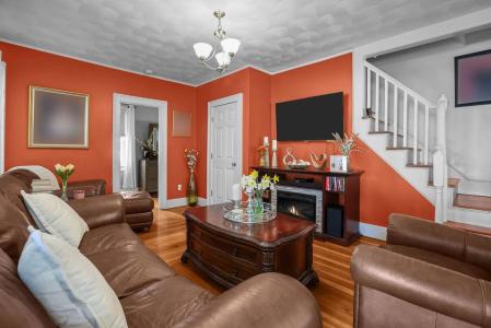 56 Errol, Warwick, Rhode Island 02888, USA