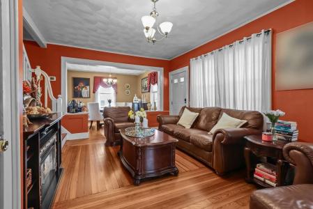 56 Errol, Warwick, Rhode Island 02888, USA