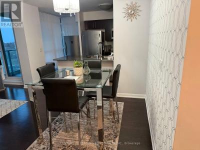 215 SHERWAY GARDENS ROAD, Toronto (islington-city Centre West), オンタリオ M9C 0A4, カナダ
