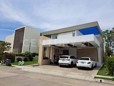 Bugambilia 39 Altozano,, Cuauhtemoc, Colima 28530, Meksika