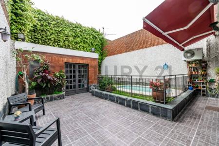 HUNGRIA 1033, Monte Castro, Capital Federal 00001, Argentina