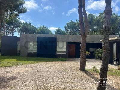 Boulevard La Herradura 675, Pinamar, Buenos Aires Costa Atlántica 00001, 阿根廷