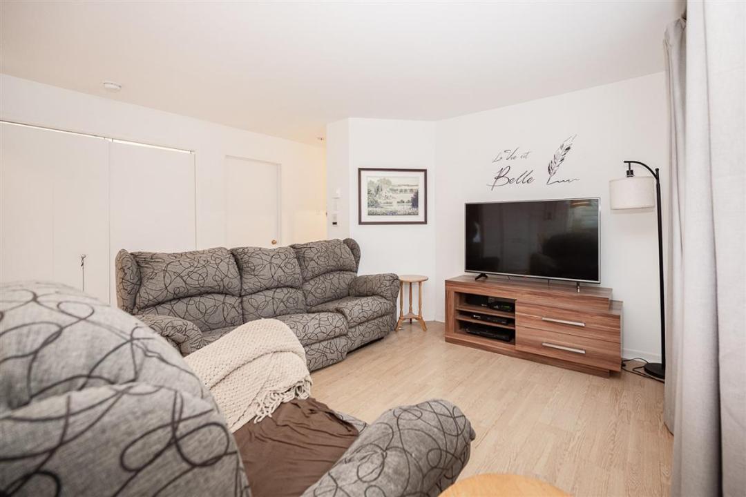 7141  Rue St-Zotique E., Montréal (Anjou), Quebec H1M 3S7, Canada