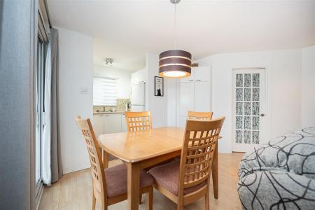 7141  Rue St-Zotique E., Montréal (Anjou), Quebec H1M 3S7, Canada