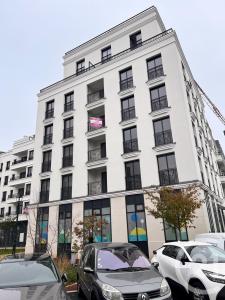 Clamart, Île-de-France 92140, France