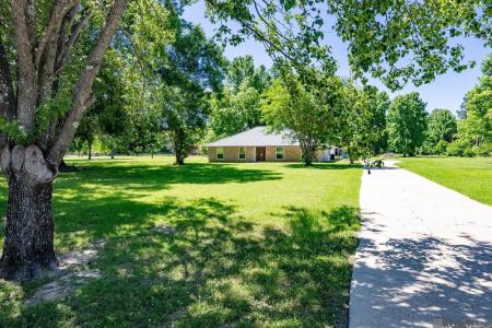 2830 Country Plaza Ave, Zachary, Louisiana 70791, Estados Unidos