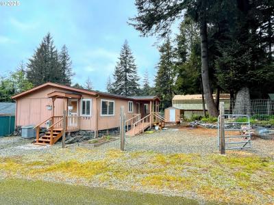 150 WOODGLEN St, PortOrford, Oregon 97465, USA