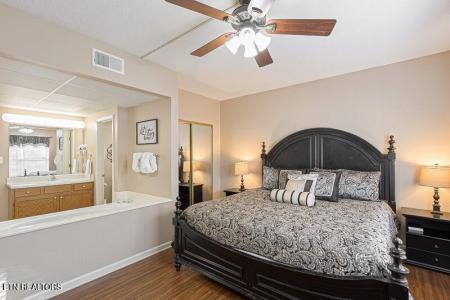205 Ogle Drive, Pigeon Forge, Tennessee 37863, USA