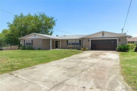 3925 N Nokomis Point, Crystal River, Flórida 34428, Estados Unidos