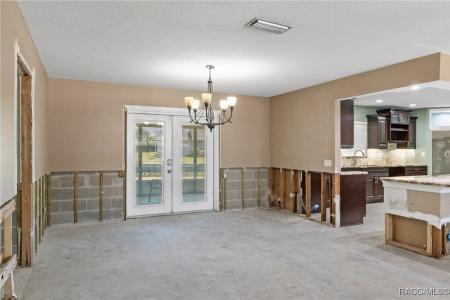 3925 N Nokomis Point, Crystal River, Flórida 34428, Estados Unidos