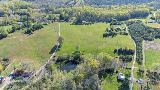5130 Crumptown Rd, Farmville, Wirginia 23901, USA