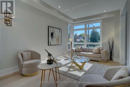 49 GRANTBROOK STREET, Toronto (newtonbrook West), Ontario M2R 2E8, Canadá