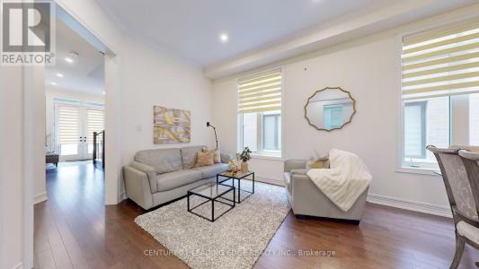 7 SUTTONRAIL WAY, Whitchurch-stouffville (stouffville), Ontario L4A 4X5, Canada