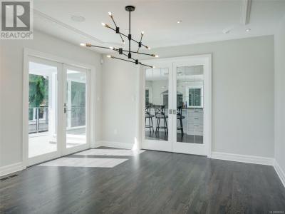 3977 LEXINGTON AVENUE, Saanich, Britisch-Kolumbien V8N 3Z5, Kanada