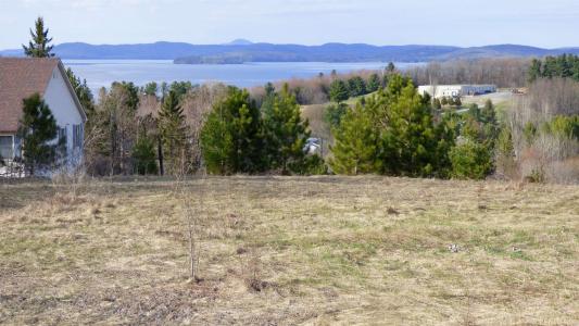 51 Hartley Lane, Newport City, Vermont 05855