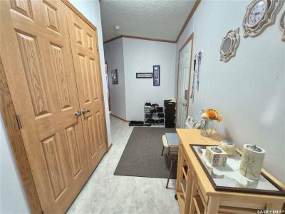 129 1ST AVENUE SW, Weyburn, Saskatchewan S4H 2H9, Canada