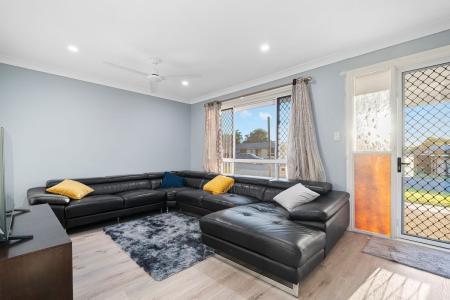 64 Bushland Drive, Regents Park, QLD 4118, Australia
