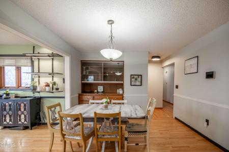 1459 2nd Street, Dickinson, Dakota Do Norte 58601, Estados Unidos