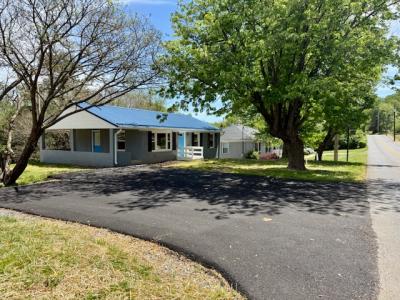 515 South Street, Bedford, Virginia 24523