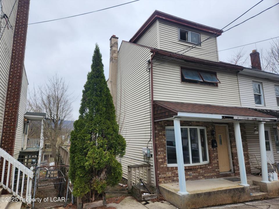 1017 Brock Street, Ashland, Pensilvania 17921, Estados Unidos