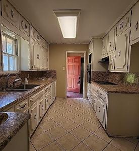 440 Wildwood LN, Burleson, Texas 76028, USA
