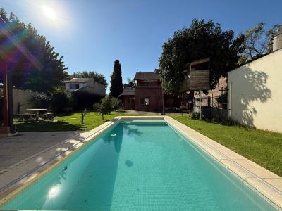 gluck 2773, Hurlingham, GBA Oeste 00001, Argentina