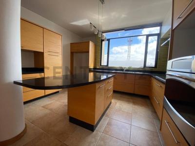 Urbanización Bromelias, pasaje Dolomitas, Edificio Dolomitas, Departamento 4 s/n, Quito, Pichincha 00001, 厄瓜多爾
