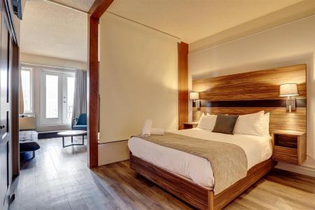 44  Av. de l'Auberge, Orford, Québec J1X 6J3, Canada