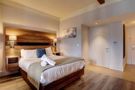 44  Av. de l'Auberge, Orford, Québec J1X 6J3, Canada