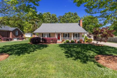 806 Mcgregor Drive NE, Concord, North Carolina 28025, USA