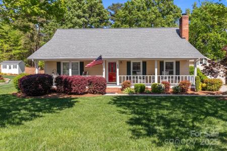 806 Mcgregor Drive NE, Concord, North Carolina 28025, USA