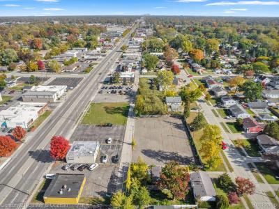 30759 Ford Road, Garden City, Michigan 48135, USA