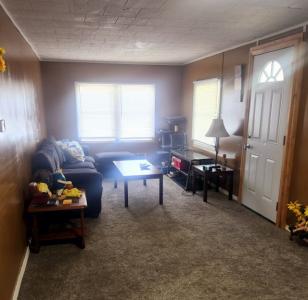 1085 Spring Bay Road 103 Avenue B, East Peoria, Illinois 61611, USA