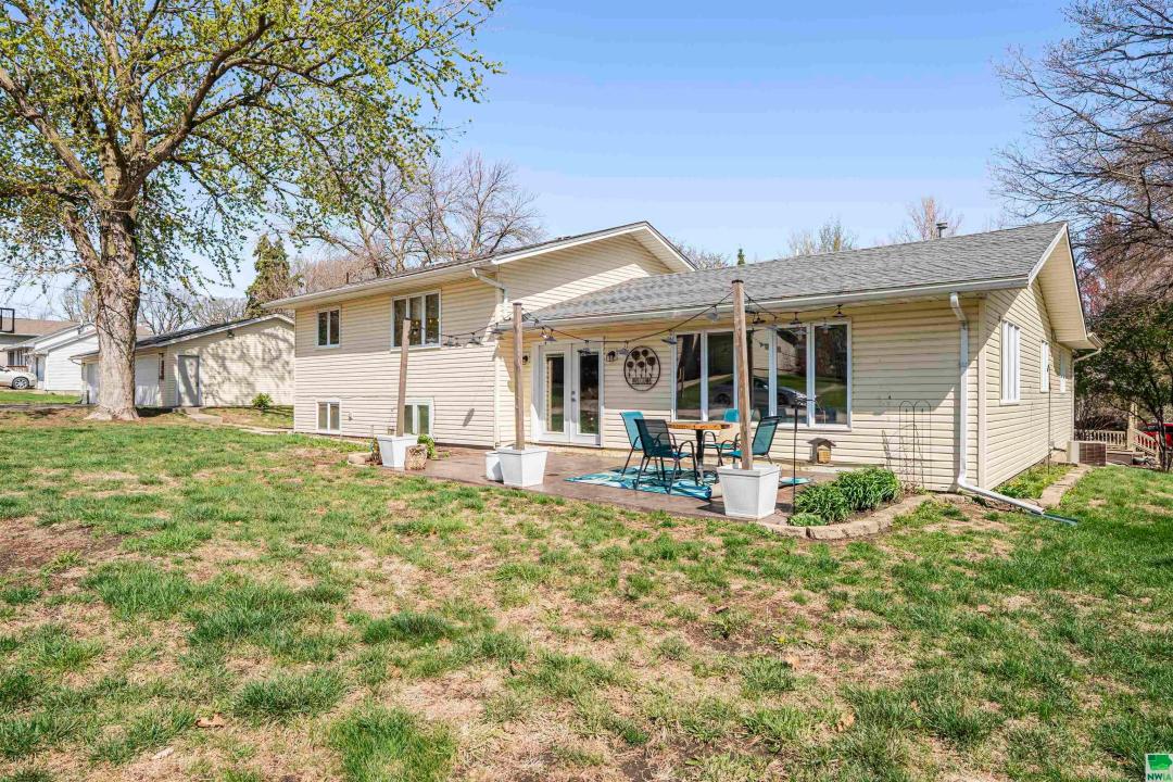 206 E. Busker St., Schaller, Iowa 51053, USA