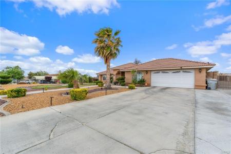 15015 Sycamore St., Hesperia, 加州 92345, 美國