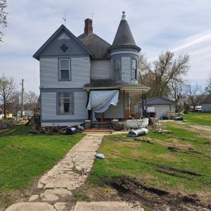 1197 Clark, Lowpoint, Illinois 61545, USA