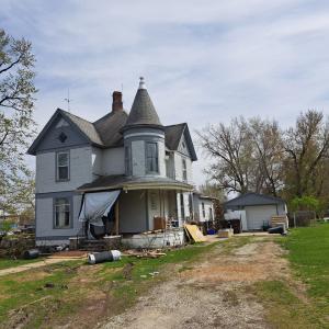1197 Clark, Lowpoint, Illinois 61545, USA