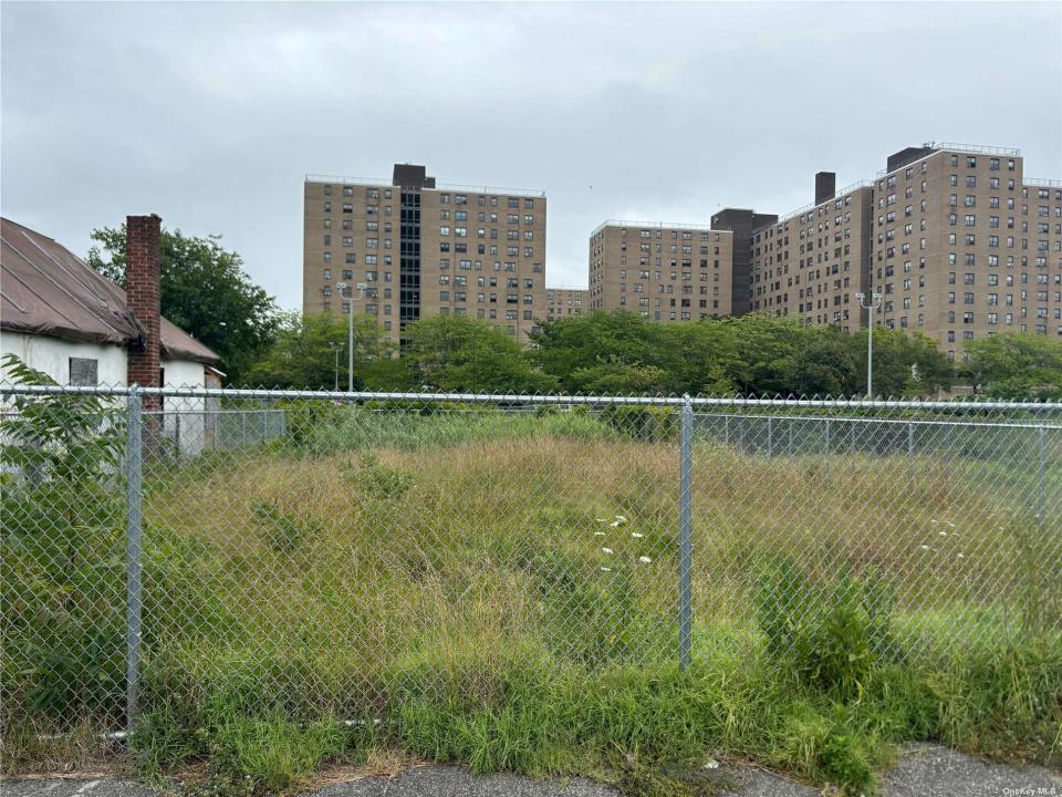 430-432 Beach 43rd Street, Far Rockaway, New York 11691, États-Unis