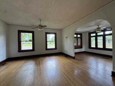 813 Main St., Poplar Bluff, Missouri 63901, USA