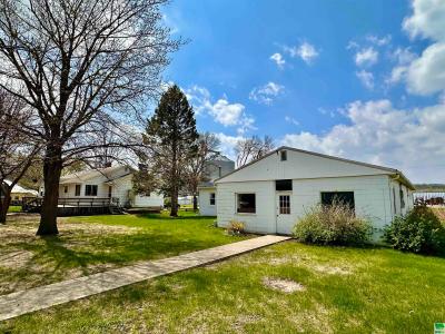 707 Driftwood Street, Correctionville, Iowa 51016