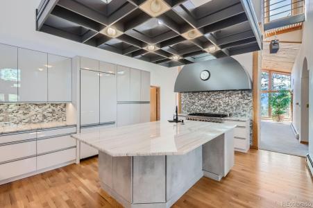 135 Poorman Road, Boulder, Colorado 80, USA