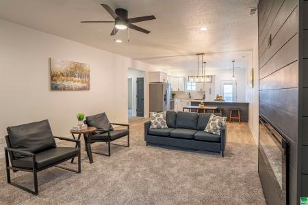 702 17th St Se #2, Orange City, Iowa 51041, Stati Uniti