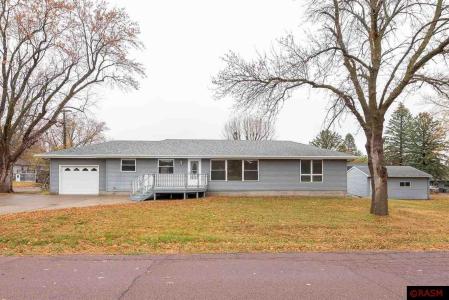 212 Columbia Street, Cleveland, Minnesota 56017, USA