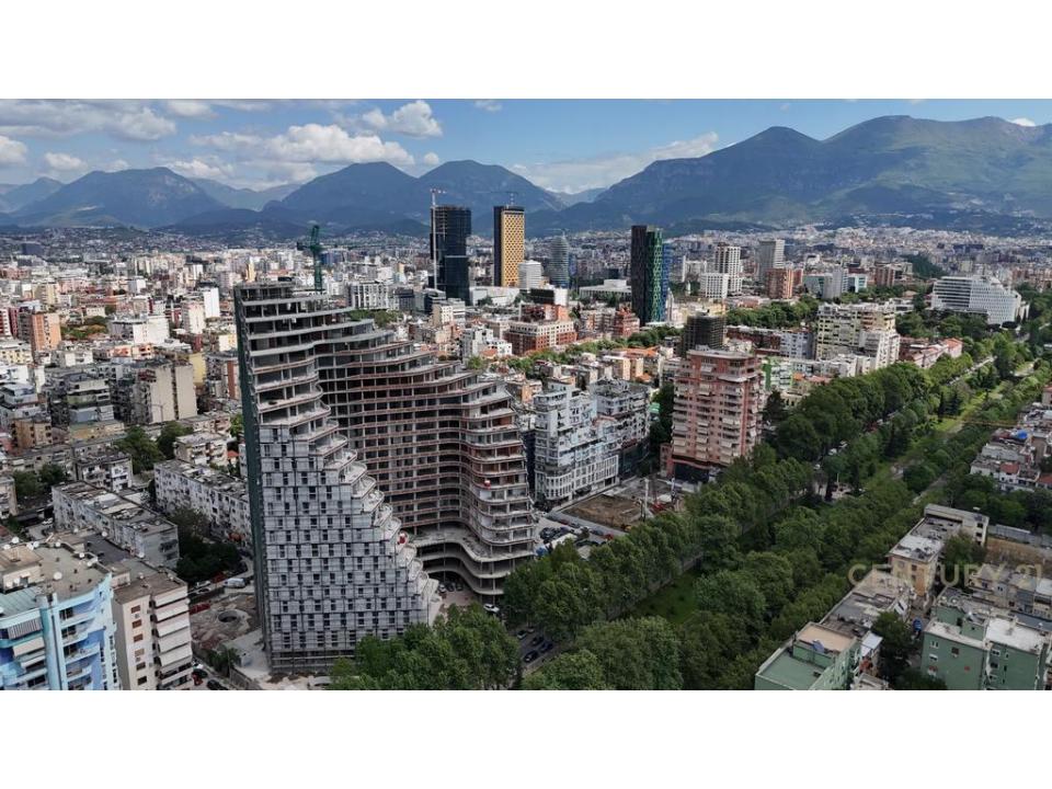 Ish Ekspozita, Tirana, ألبانيا