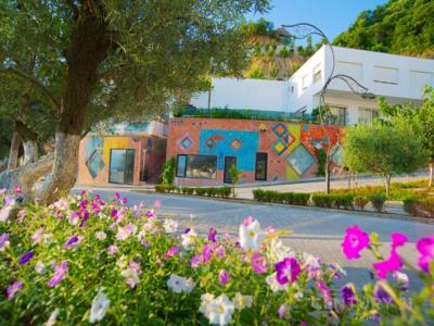 Kodra e Diellit Residence, Tirana, Albania