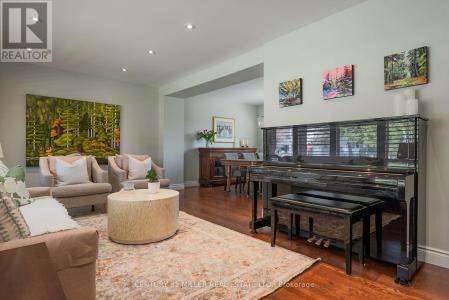 411 CANTERBURY CRESCENT, Oakville (fd Ford), Ontario L6J 5K8, Canada