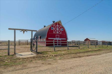 204050 RR 245, Rural Vulcan County, Alberta T0L 1P0, Canada